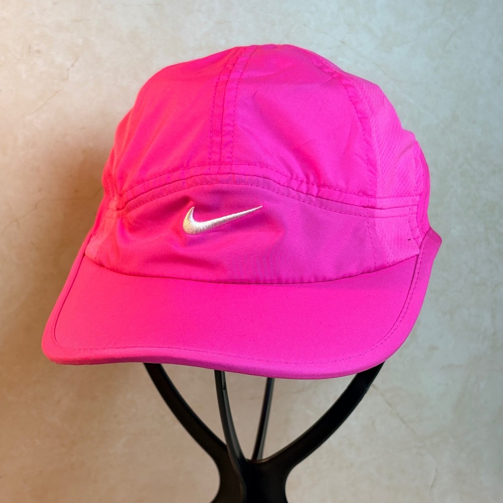 Nike Featherlight Dri-FIT Running Hat Hot Pink Adjustable Performance Cap Barbie